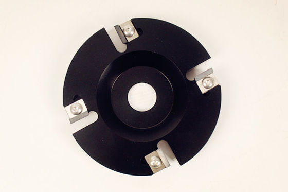 Un bon prix. Le bétail utilise le sabot de vache pour tailler le disque de broyage 8 lames en ligne